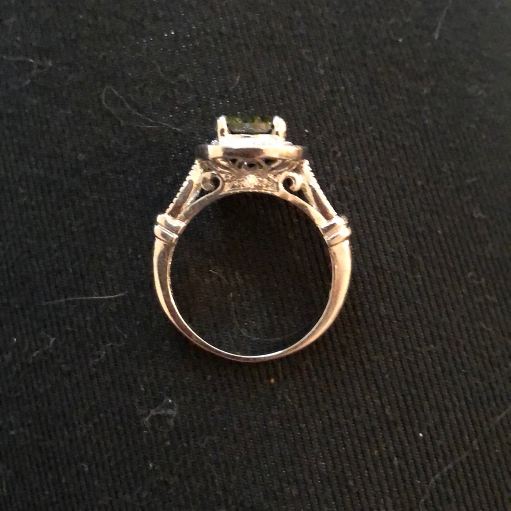 Ring - Picture 2 of 2